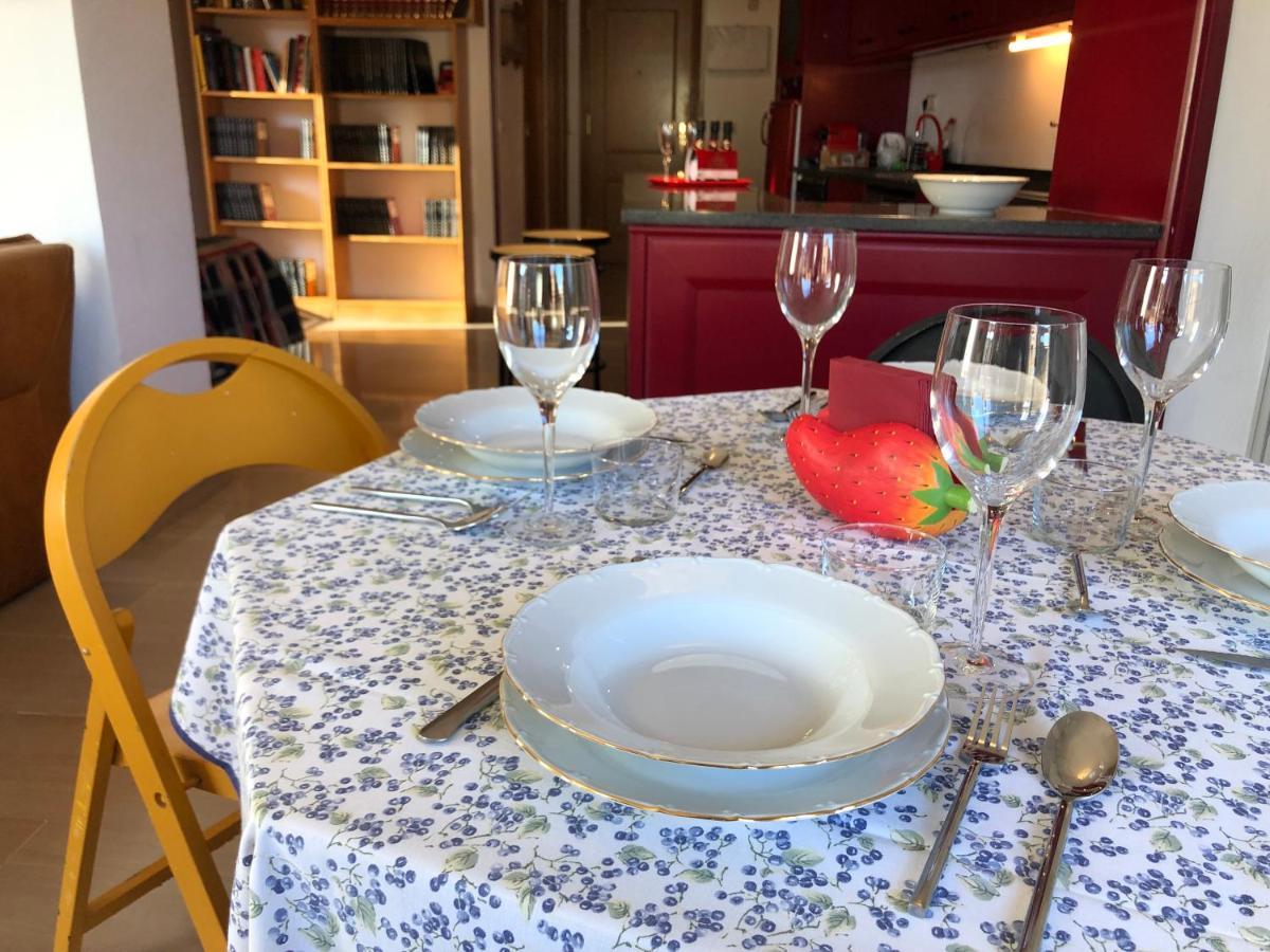 우에스카 Loft Acogedor Con Terraza Y Parking En El Centro 아파트 외부 사진