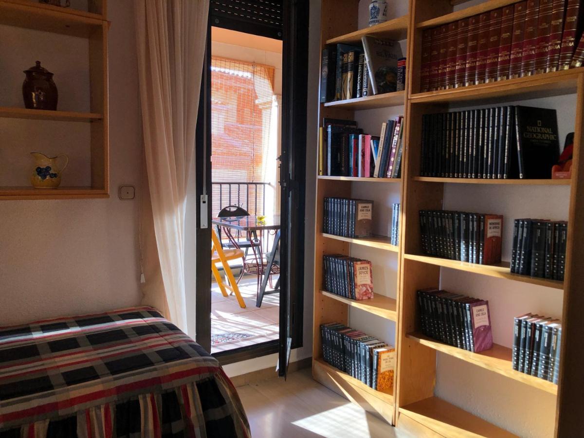 우에스카 Loft Acogedor Con Terraza Y Parking En El Centro 아파트 외부 사진